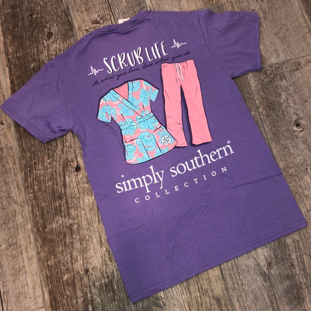 👩🏼‍⚕️ NWOT SIMPLY SOUTHERN NURSE TEE 👩🏼‍⚕️